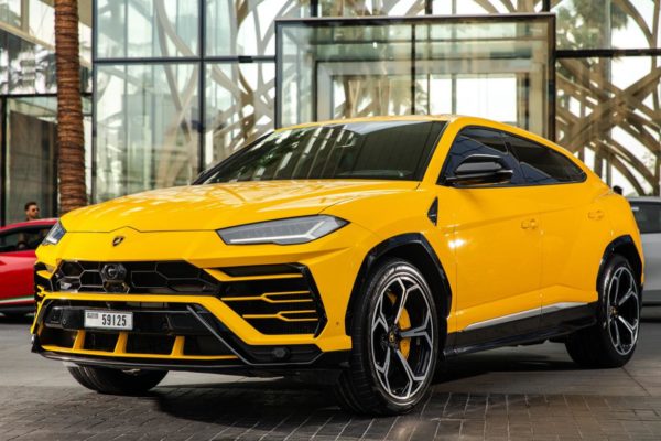 LAMBORGHINI URUS