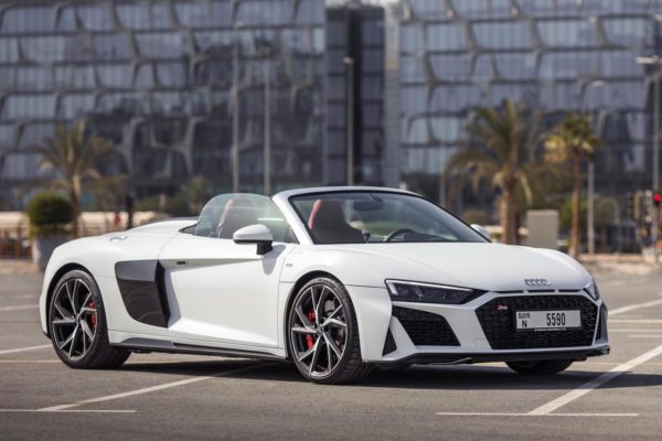 AUDI R8